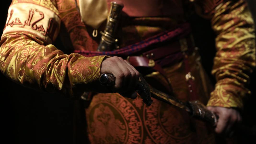 Görenler gözlerine inanamadı: İşte DNA analiziyle Selçuklu sultanlarının heykelleri 18